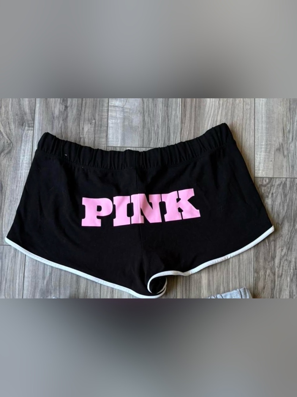 Victoria’s Secret Shorts Size Large